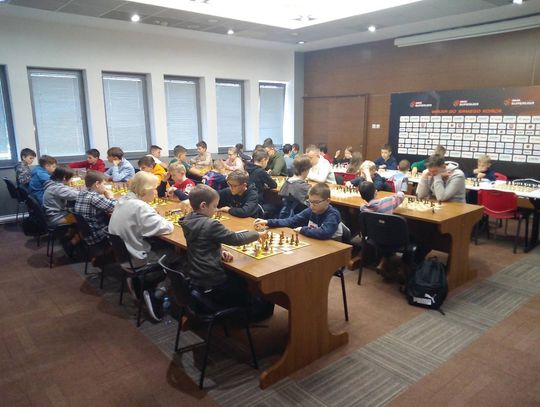 SZACHY. Mikołajkowy Turniej Szachowy w Arenie Legionowo, 3.12.2023