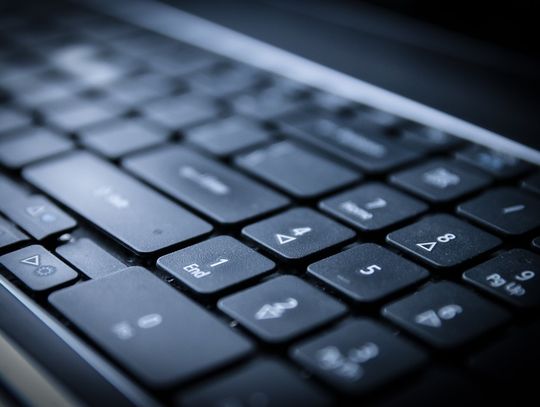 Uwaga na oszustwa internetowe