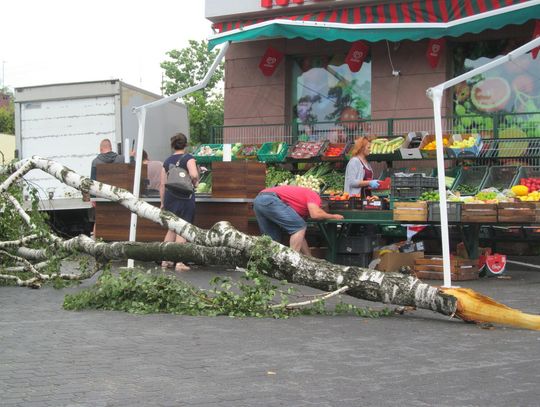 Wichura przeszła przez Legionowo