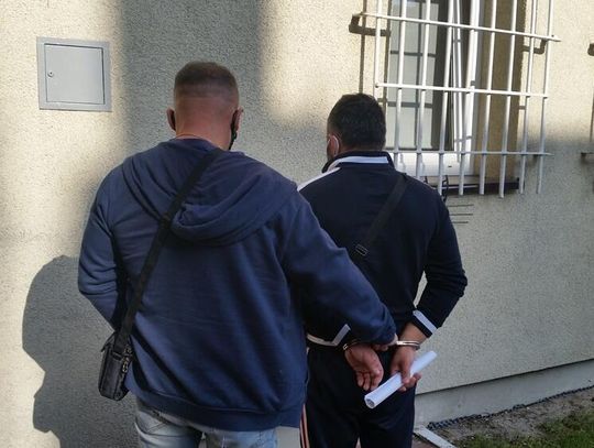 WIELISZEW. Próbował wręczyć łapówkę. Był pijany