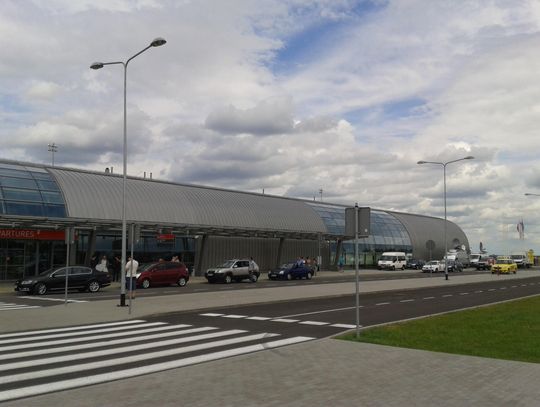 WIELISZEW. Rada Gminy popiera rozwój lotniska Warszawa-Modlin