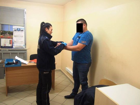 WIELISZEW. Ukrywał się od 2015 r. Poszukiwany listem gończym wpadł w ręce policji