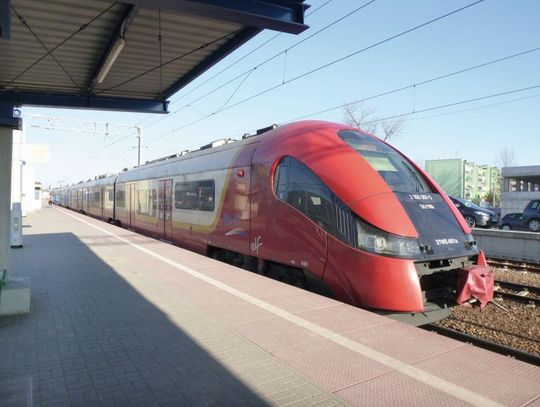 ZEGRZE POŁUDNIOWE. Autobus zastępczy do stacji SKM Zegrze? Uwagi mieszkańców