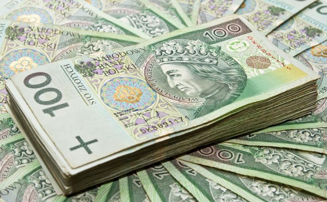 25 sierpnia ruszy wypłata “czternastek”; nie trzeba składać wniosku