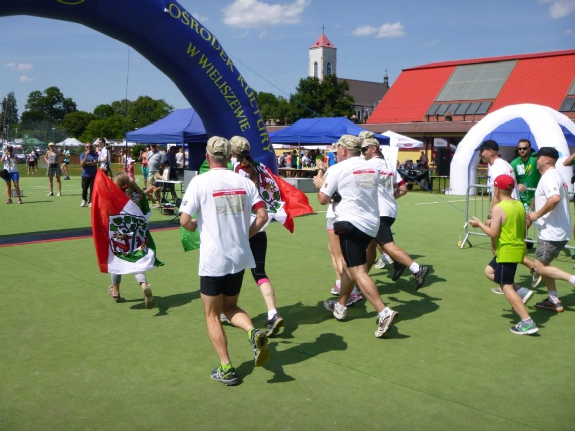 BIEGI. Drugi Ultramaraton Powstańca 1944 - 2016