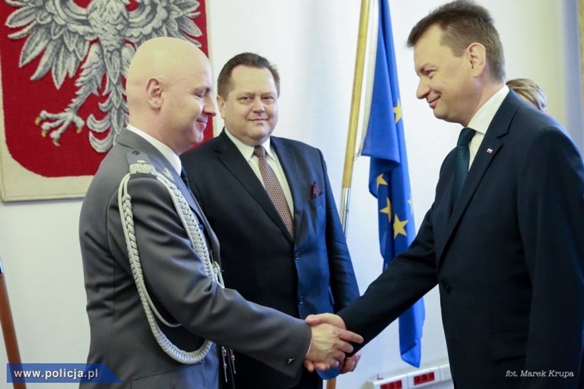 Błaszczak wręczył nominację Komendantowi Głównemu Policji Błaszczak wręczył nominację Komendantowi Głównemu Policji
