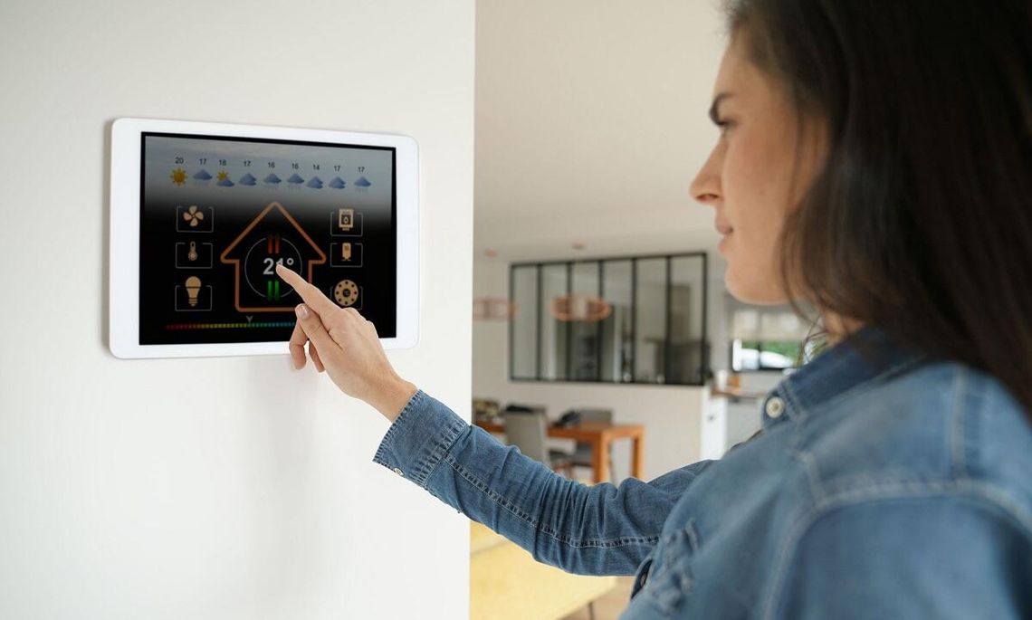 Dom jak na dłoni. Automatyka budynkowa jako osprzęt elektryczny w inteligentnej instalacji
