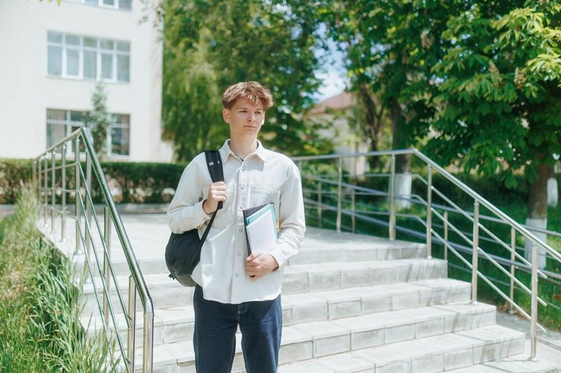 Elastyczność studiowania – jak odnaleźć swoją drogę na uczelni? Elastyczność studiowania – jak odnaleźć swoją drogę na uczelni?