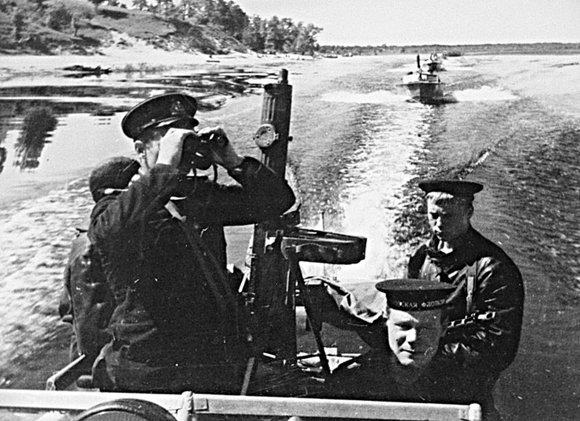 HISTORIA. Desant na Serock. Flotylla Dnieprzańska na Bugu i Narwi 1944 – 1945  - CZĘŚĆ I