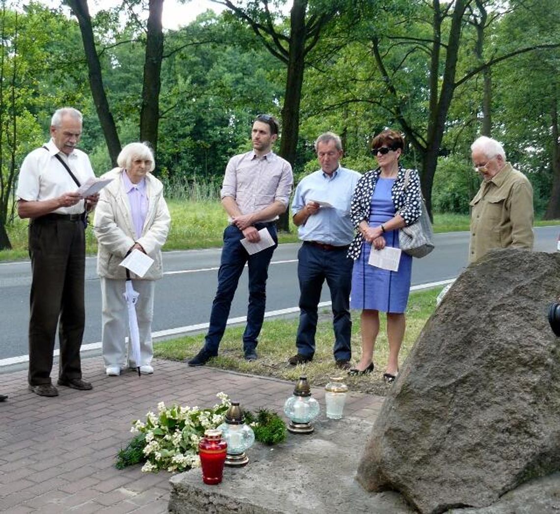 HISTORIA. Gdy kwitły jaśminy...