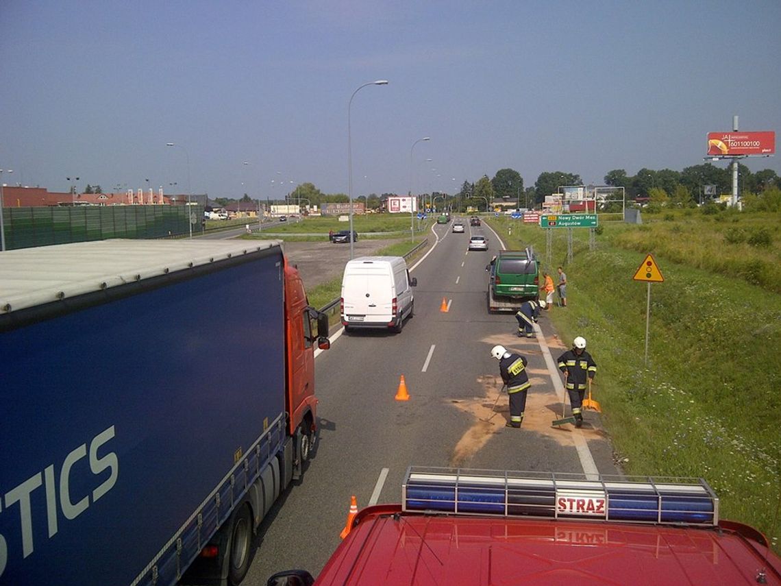 JABŁONNA. 2 kolizje, wypadek i pożar JABŁONNA. 2 kolizje, wypadek i pożar