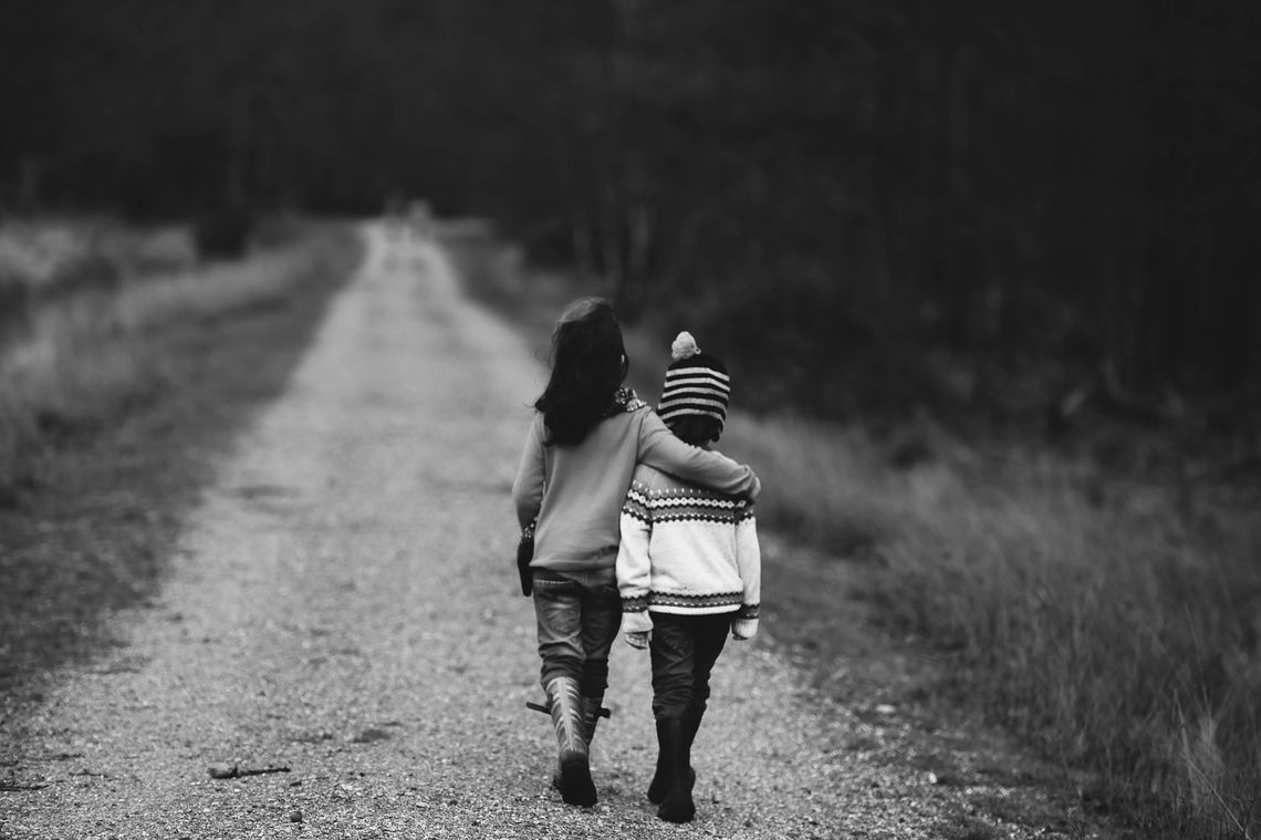 JABŁONNA. 31-latka znęcała się nad 11-latką i jej młodszym bratem