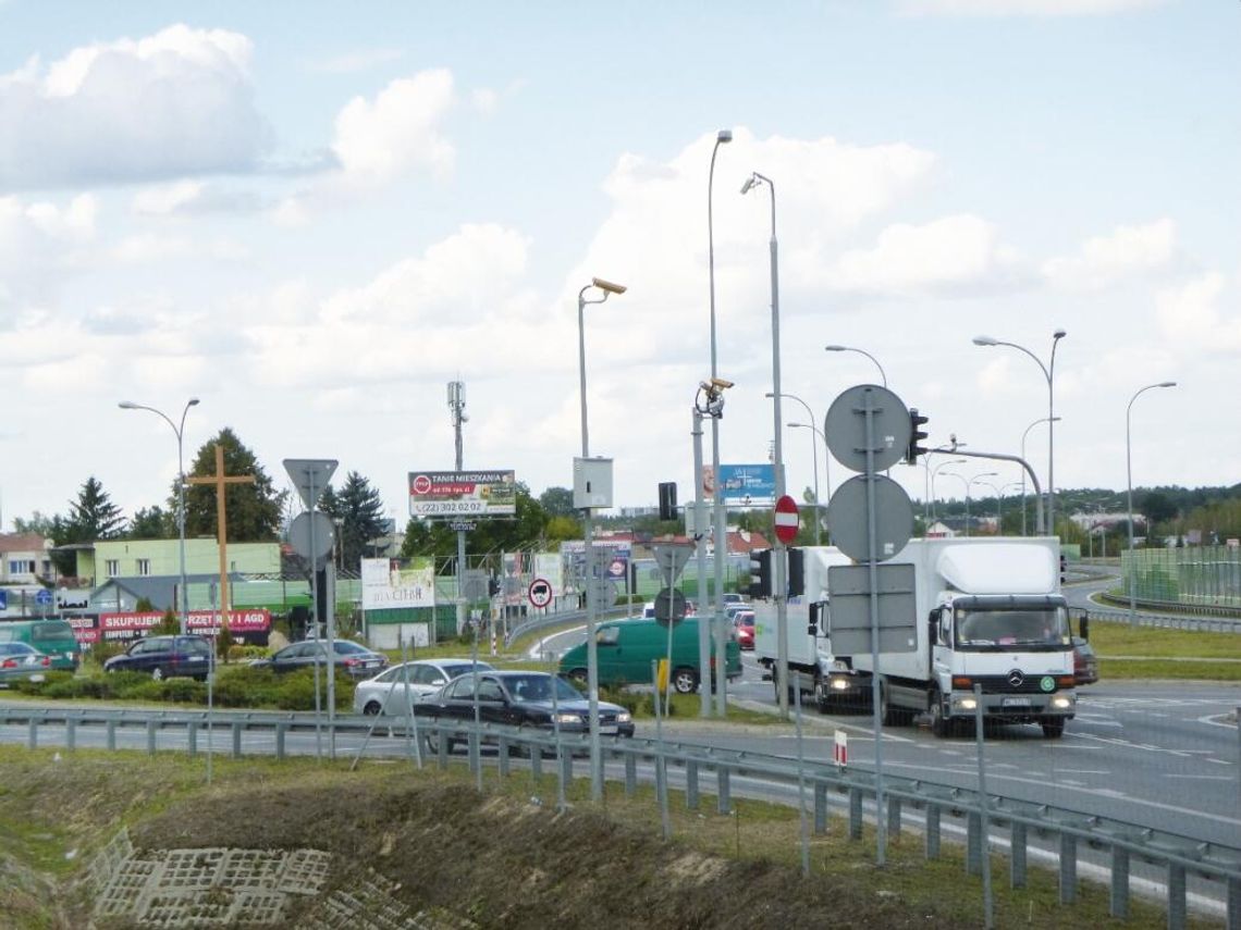 JABŁONNA. Fotoradar „do robienia pieniędzy?”