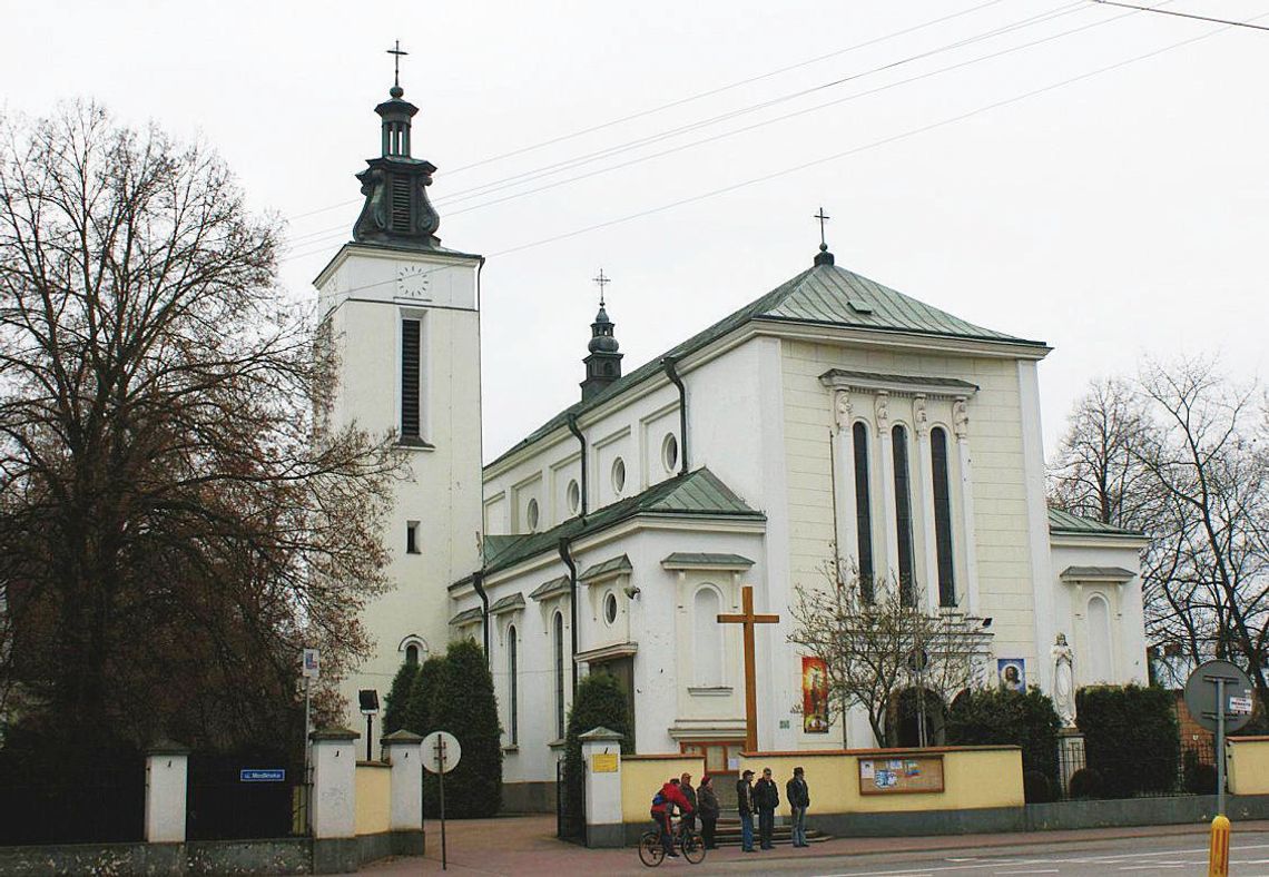 JABŁONNA. Konsekracja ołtarza w Jabłonnie JABŁONNA. Konsekracja ołtarza w Jabłonnie