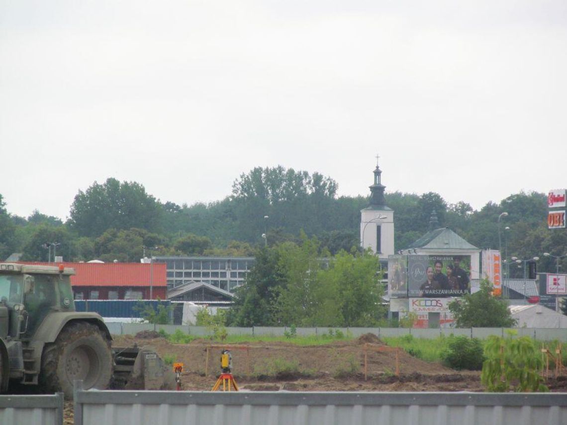 JABŁONNA. Leroy Merlin zamiast jabłonowskich pól JABŁONNA. Leroy Merlin zamiast jabłonowskich pól