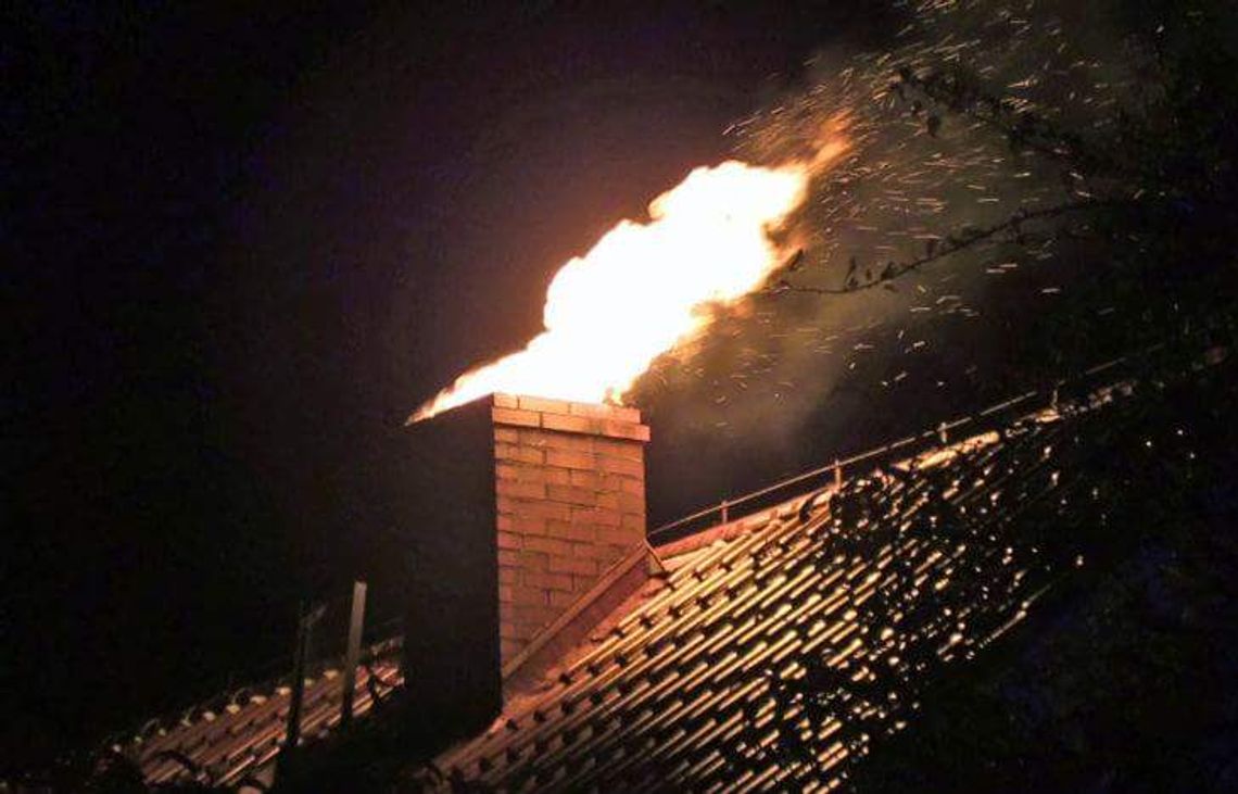 JABŁONNA. Pożar sadzy w kominie przyczyną interwencji