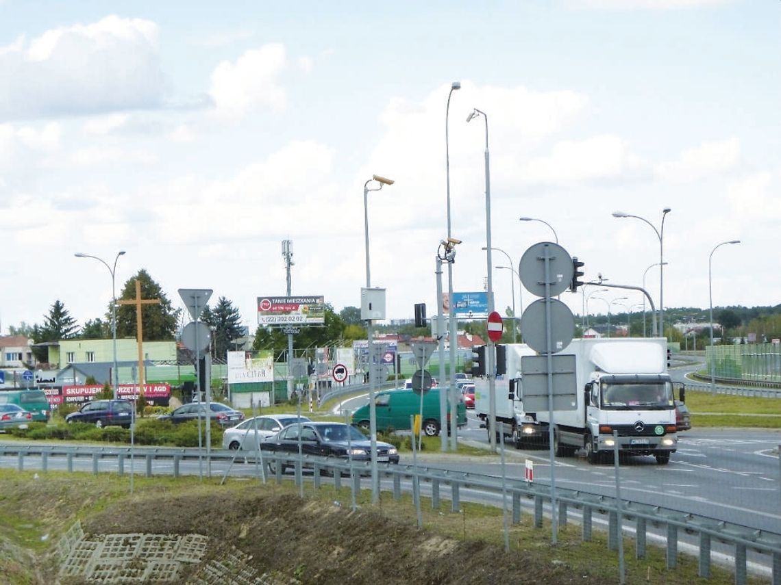 JABŁONNA. Skrzyżowanie w Jabłonnie- w czołówce najbardziej dochodowych