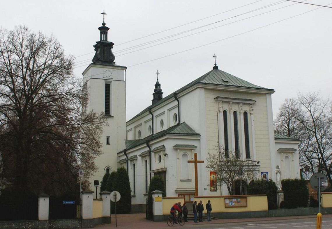 KOŚCIOŁY POWIATU LEGIONOWSKIEGO. Kościół parafialny w Jabłonnie KOŚCIOŁY POWIATU LEGIONOWSKIEGO. Kościół parafialny w Jabłonnie
