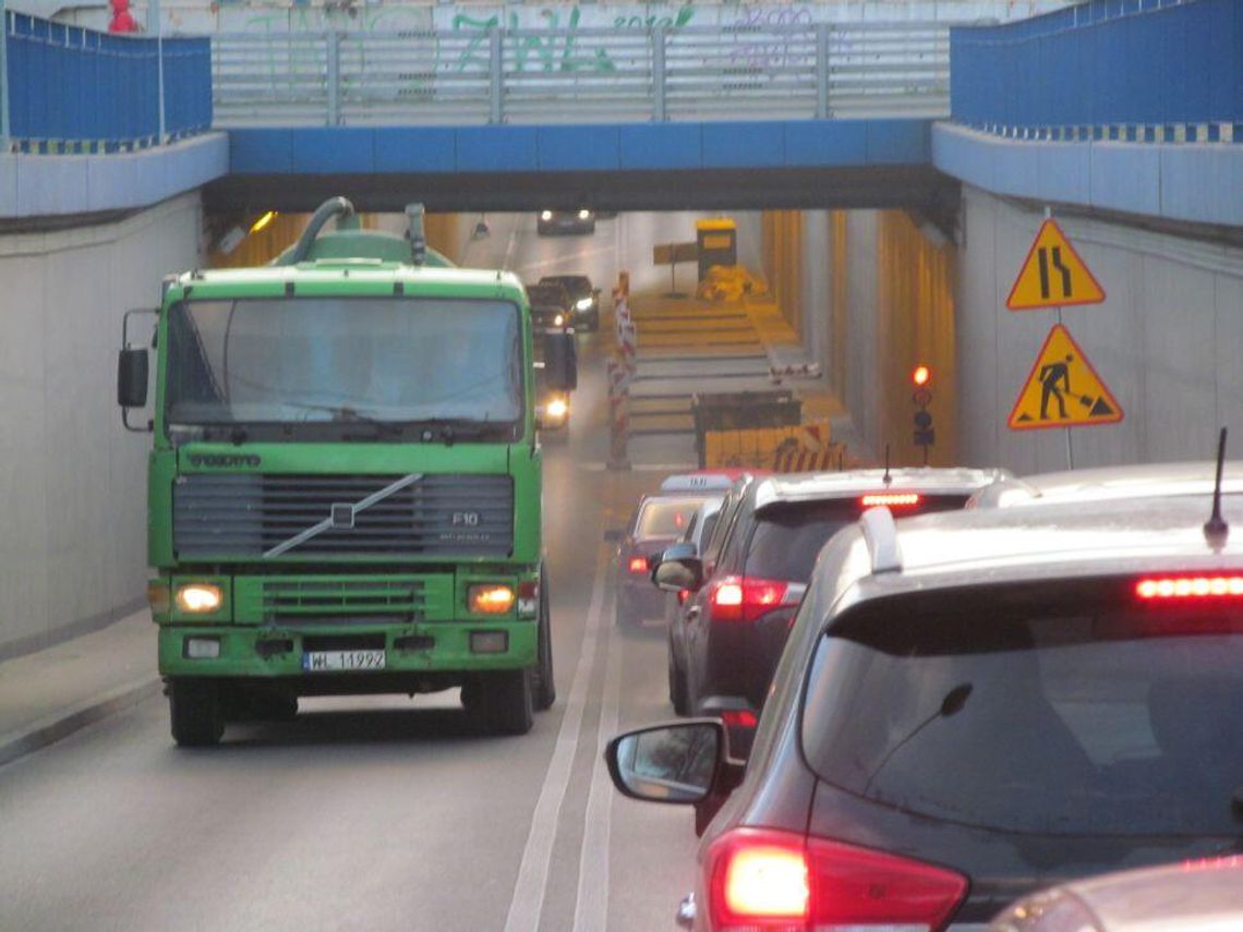 KRÓTKO I NA TEMAT. Konsultacje na temat snu pijanego zająca...