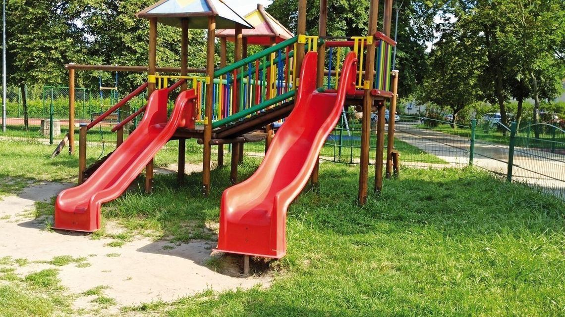 KRÓTKO I NA TEMAT... Kto odpowiada za place zabaw?