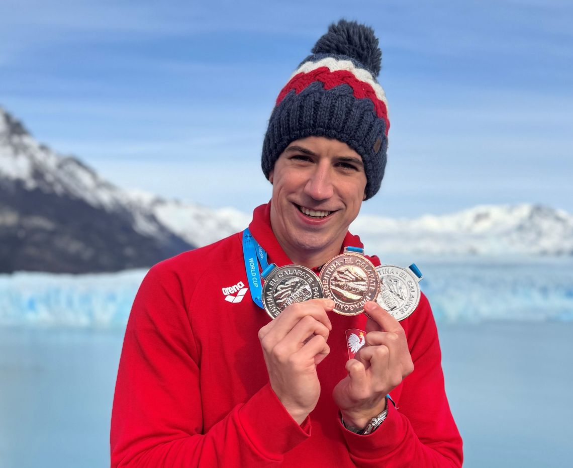 Legionowianin na krańcu świata! Michał Perl z medalami Pucharu Świata w zimowym pływaniu w Argentynie