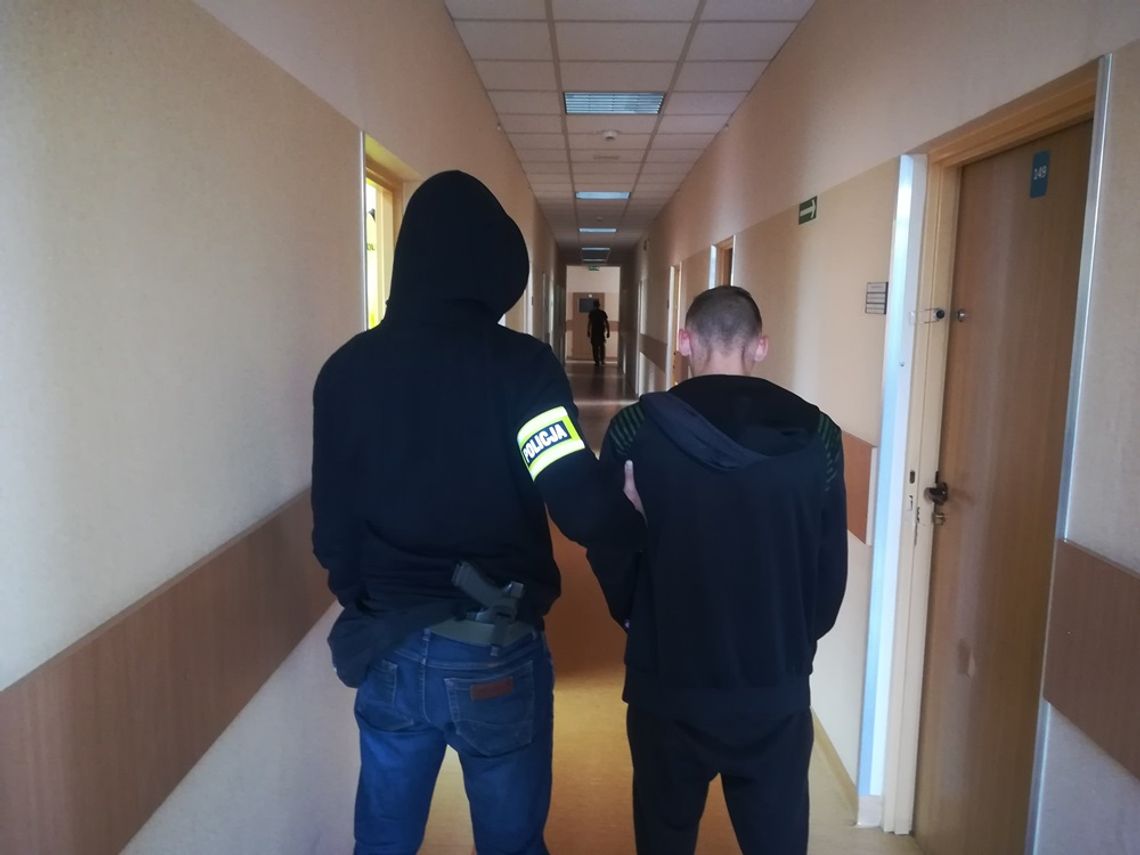 LEGIONOWO. 12 razy użył kradzionej karty płatniczej LEGIONOWO. 12 razy użył kradzionej karty płatniczej