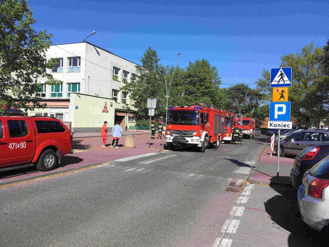LEGIONOWO. Alarm bombowy w Konopnickiej i ZSO 2, matura opóźniona