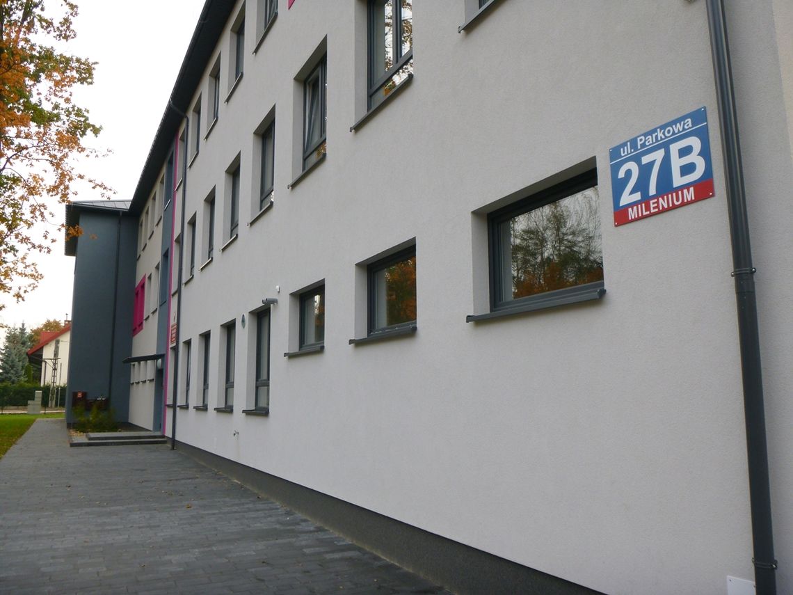 LEGIONOWO. Biskup przybył, ale nie poświęcił szkoły LEGIONOWO. Biskup przybył, ale nie poświęcił szkoły