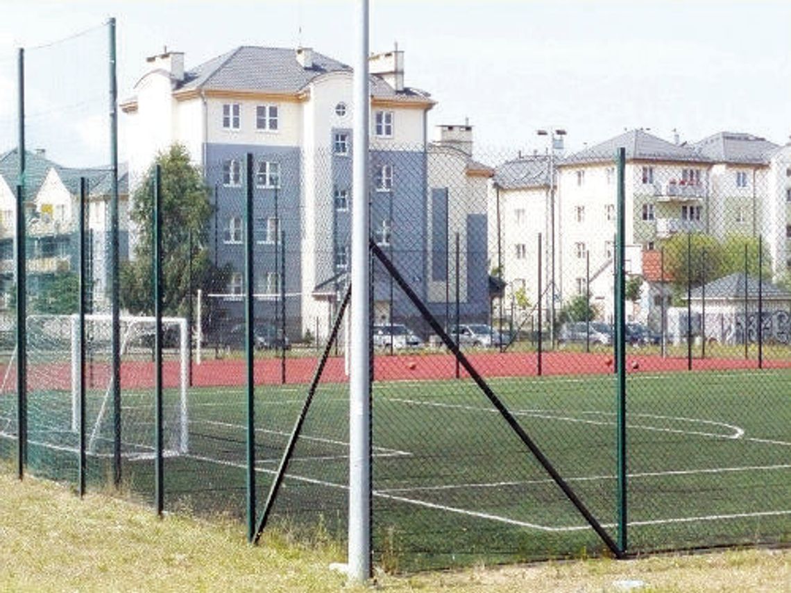 LEGIONOWO. Boiskowe problemy, gdzie mamy zagrać LEGIONOWO. Boiskowe problemy, gdzie mamy zagrać
