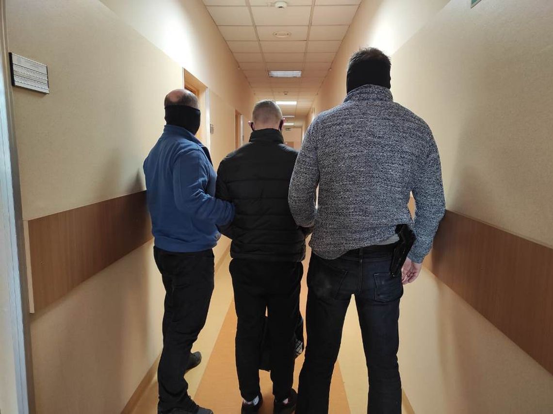 LEGIONOWO. Chciał pomóc poszukiwanemu koledze i sam wpadł LEGIONOWO. Chciał pomóc poszukiwanemu koledze i sam wpadł