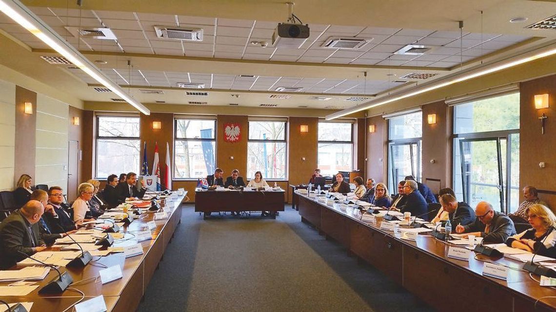 LEGIONOWO. Czy radni obniżą sobie diety i pensję prezydenta? LEGIONOWO. Czy radni obniżą sobie diety i pensję prezydenta?