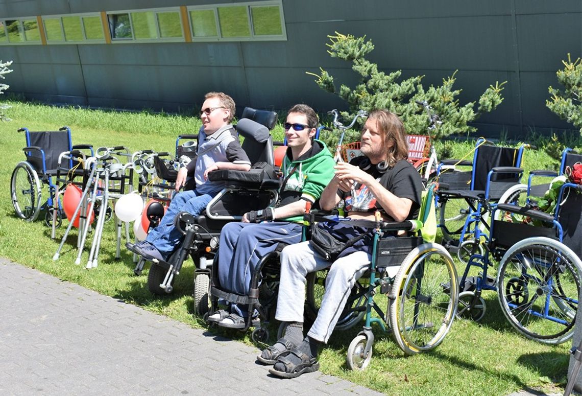 LEGIONOWO. Do wypożyczalni w Legionowie trafił dodatkowy sprzęt rehabilitacyjny dla osób niepełnosprawnych! LEGIONOWO. Do wypożyczalni w Legionowie trafił dodatkowy sprzęt rehabilitacyjny dla osób niepełnosprawnych!