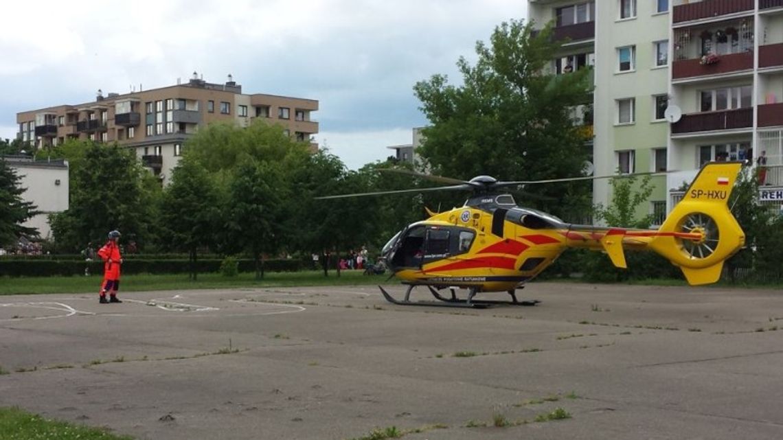 LEGIONOWO. Helikopter ratunkowy wylądował na Osiedlu Jagiellońska [Galeria]