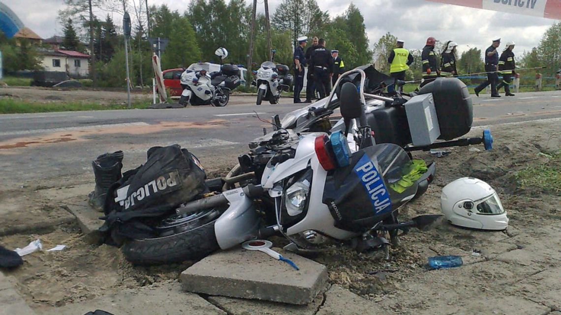 LEGIONOWO. Karambol z udziałem policyjnego motocykla LEGIONOWO. Karambol z udziałem policyjnego motocykla