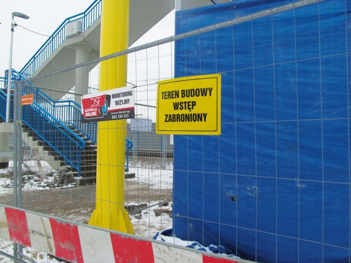 LEGIONOWO. Kładka, czyli wpadka goni wpadkę LEGIONOWO. Kładka, czyli wpadka goni wpadkę