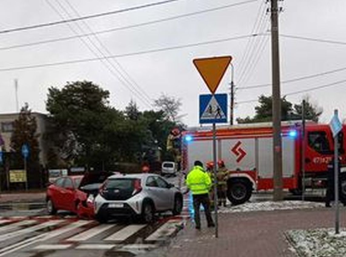 LEGIONOWO. Kolizja trzech pojazdów na Jagiellońskiej [Aktualizacja]