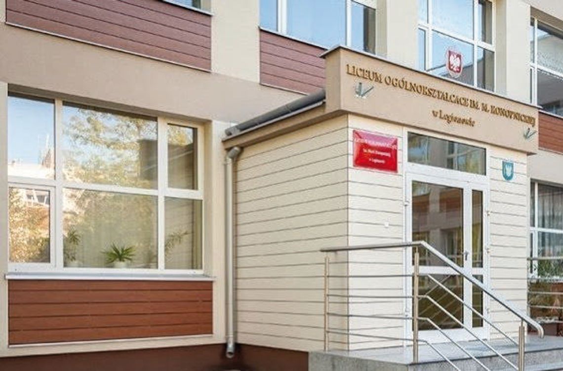LEGIONOWO. Ławeczka Marii Konopnickiej