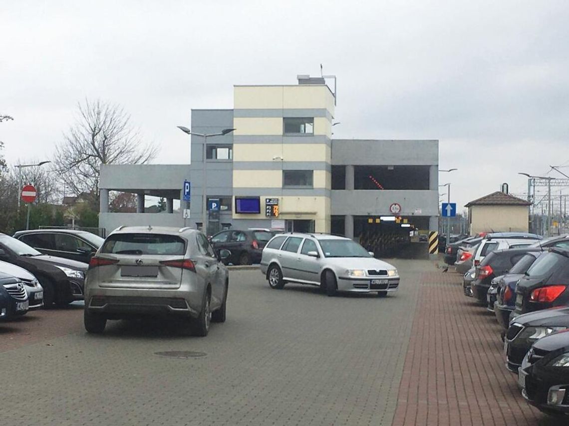 LEGIONOWO. Masz bilet parkingowy i źle stanąłeś? Nadal otrzymasz mandat!