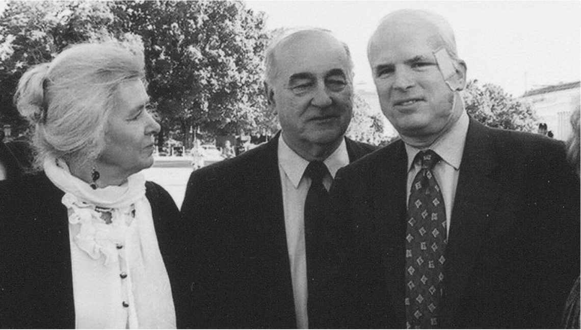 LEGIONOWO. McCain - legionowski ślad LEGIONOWO. McCain - legionowski ślad