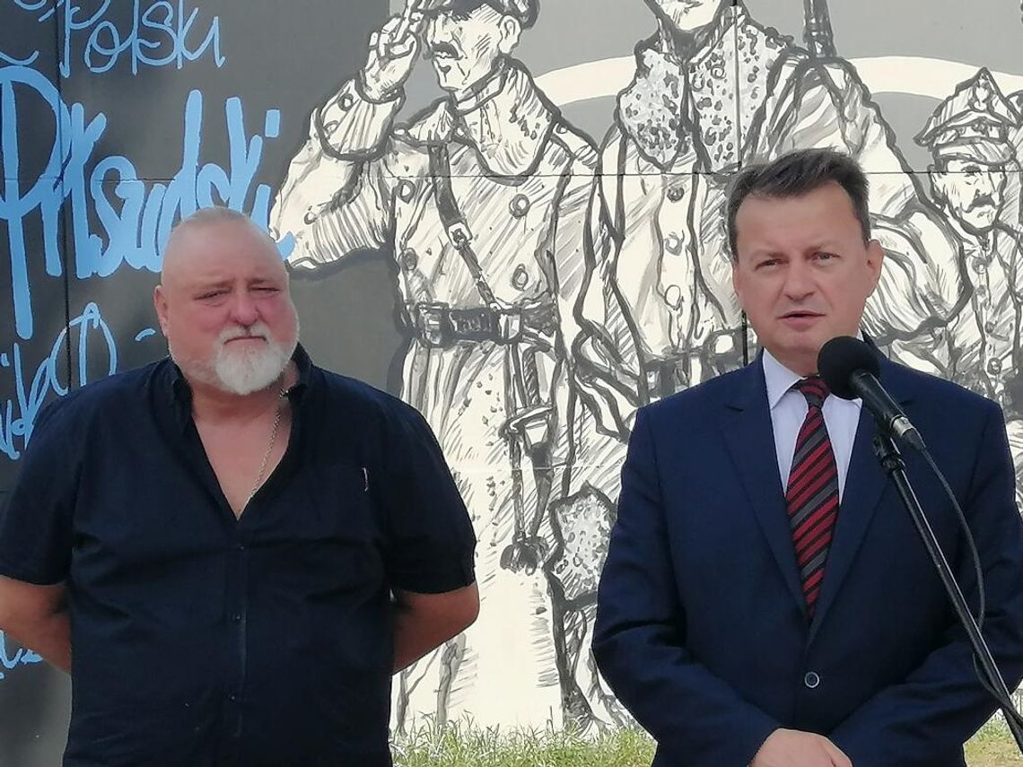 LEGIONOWO. Minister na odsłonięciu muralu Bohaterów Bitwy Warszawskiej 1920 r. [GALERIA]