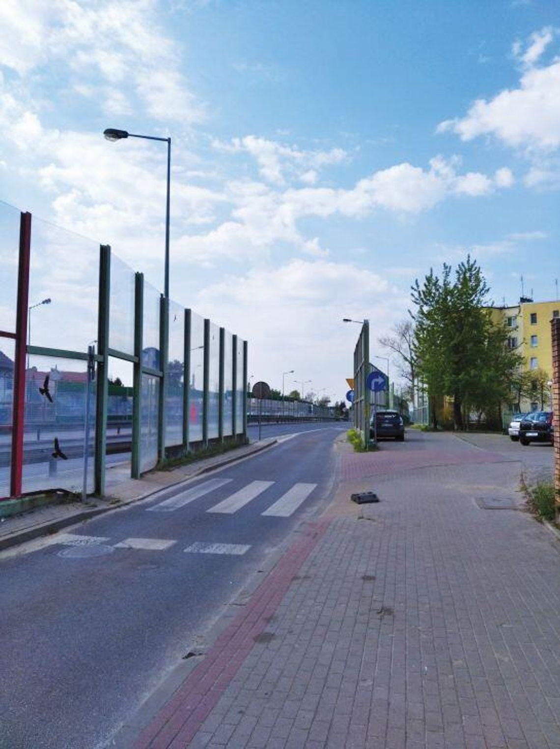 LEGIONOWO. NIEoznakowane przejście przy osiedlu Batorego