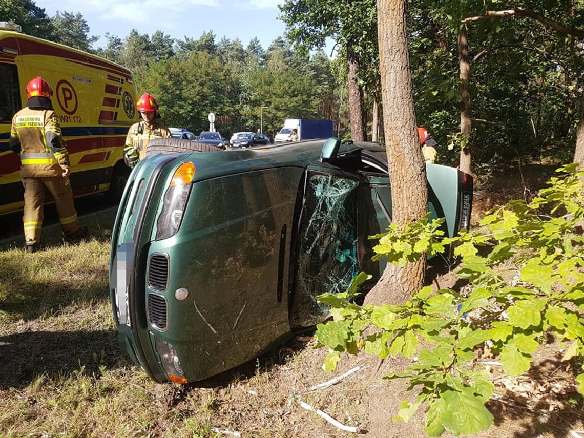 LEGIONOWO/NIEPORĘT. Wypadek na Strużańskiej. Jedna osoba trafiła do szpitala