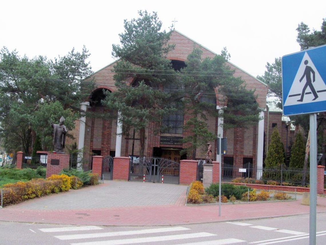 LEGIONOWO. Parafianie podzieleni?