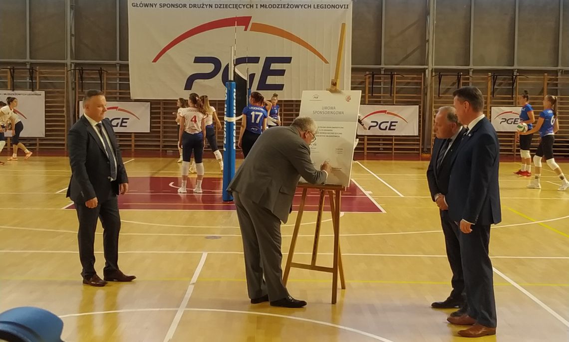 LEGIONOWO. Podpisano umowę sponsorską Legionovia - PGE!
