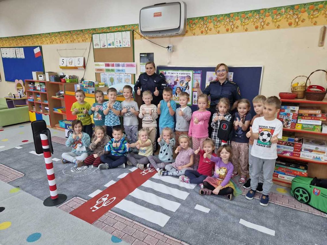 LEGIONOWO. Policja i Straż Miejska w Przedszkolu nr 10!