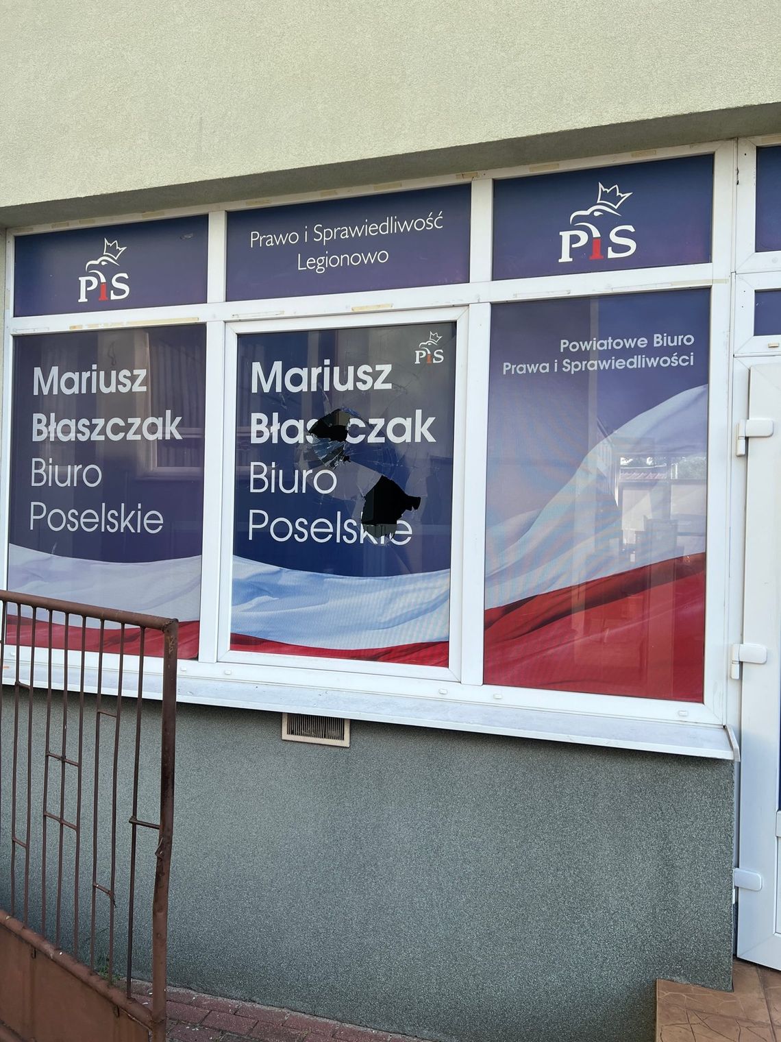 LEGIONOWO. Policja zatrzymała podejrzanego o wybicie szyb