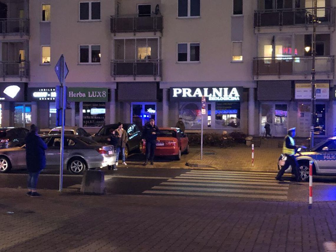LEGIONOWO. Potrącił 69-latkę na pasach
