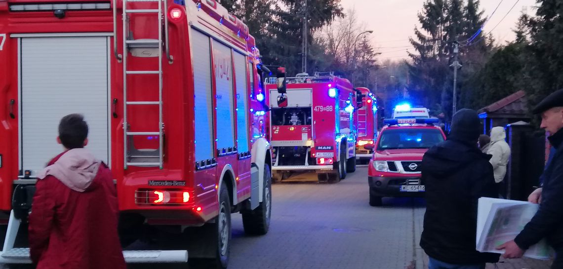 LEGIONOWO. Pożar warsztatu przy ul. Gdyńskiej i Spokojnej [GALERIA]
