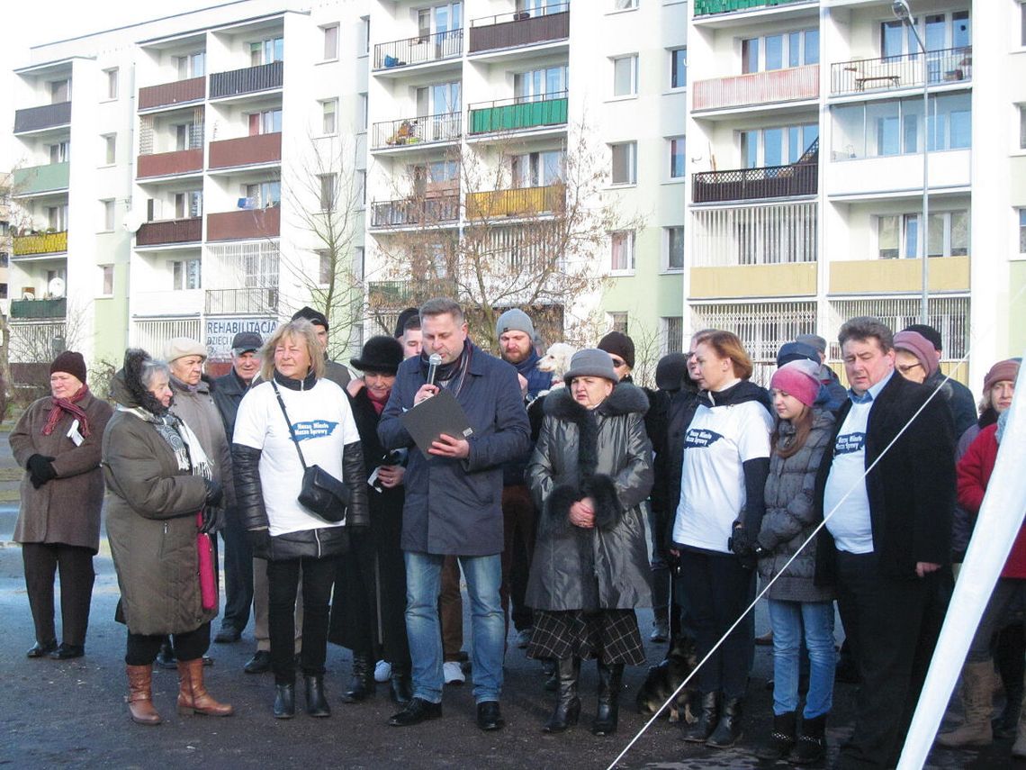 LEGIONOWO. Protest na Osiedlu Jagiellońska. Gdzie jeszcze będą dogęszczać? LEGIONOWO. Protest na Osiedlu Jagiellońska. Gdzie jeszcze będą dogęszczać?