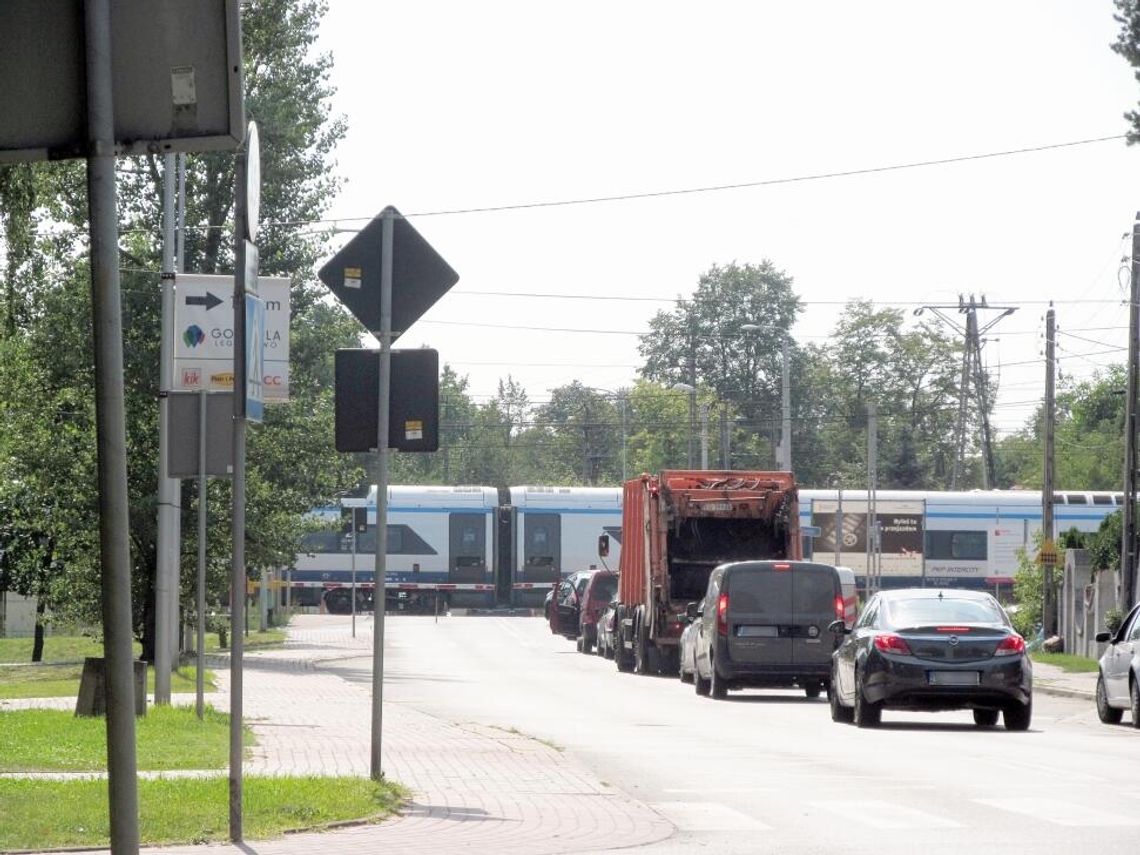 LEGIONOWO. Protest przeciwko galerii na Bukowcu LEGIONOWO. Protest przeciwko galerii na Bukowcu